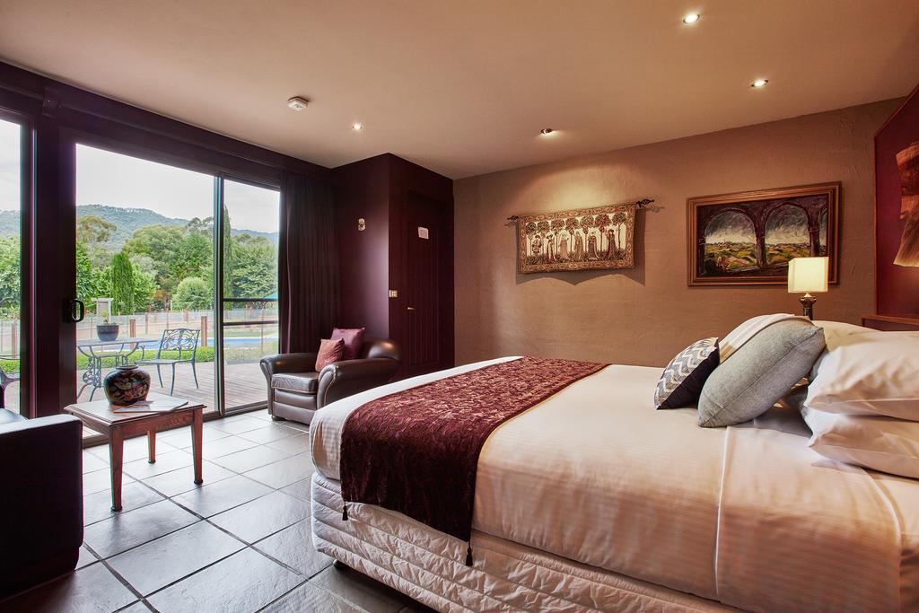 Villa Gusto Luxury Accommodation Porepunkah Exterior photo